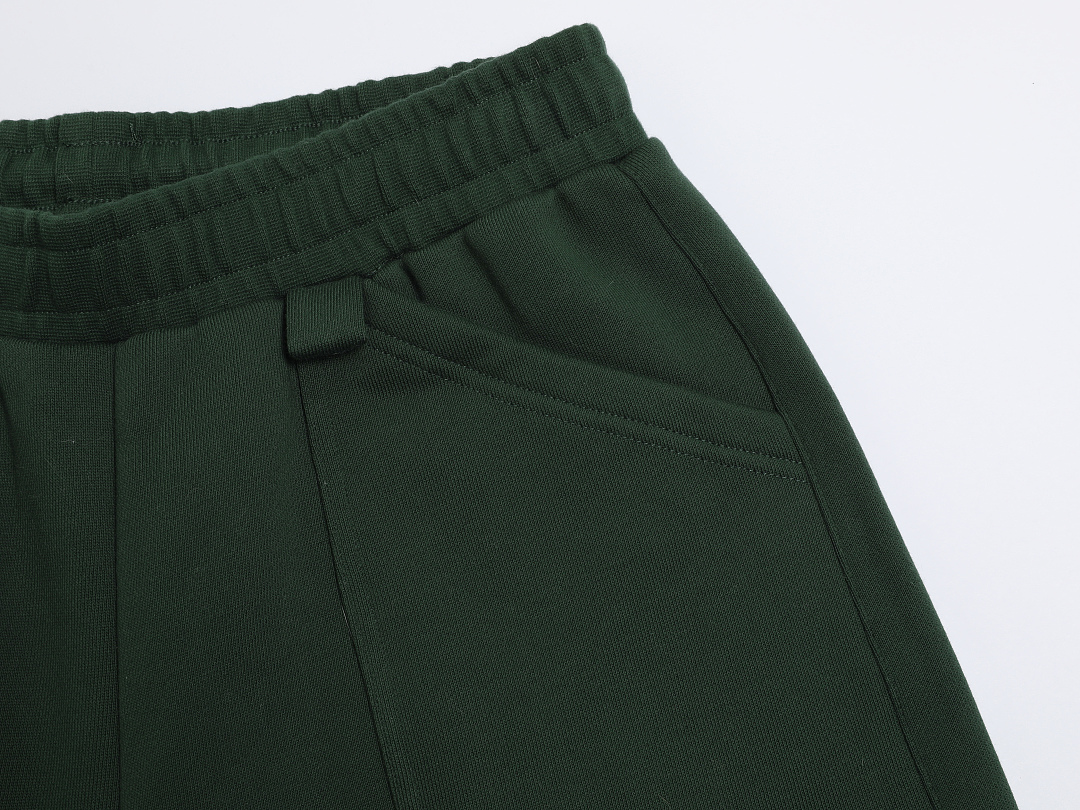 On Running 520Gsm Union Kingdom Cozy Baggy Shorts - Image 6