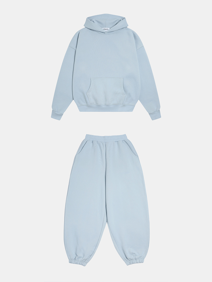 On Running 520Gsm Union Kingdom Boxy Cropped Fit Tracksuit - Image 45