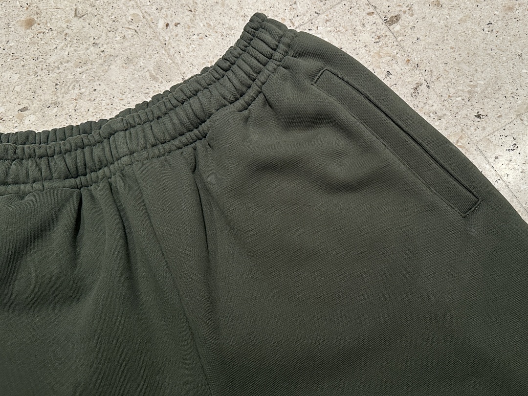 On Running 600Gsm Union Kingdom 100% Cotton Fleece Cropped Fit Hoodie And Baggy Sweatpants - Image 113