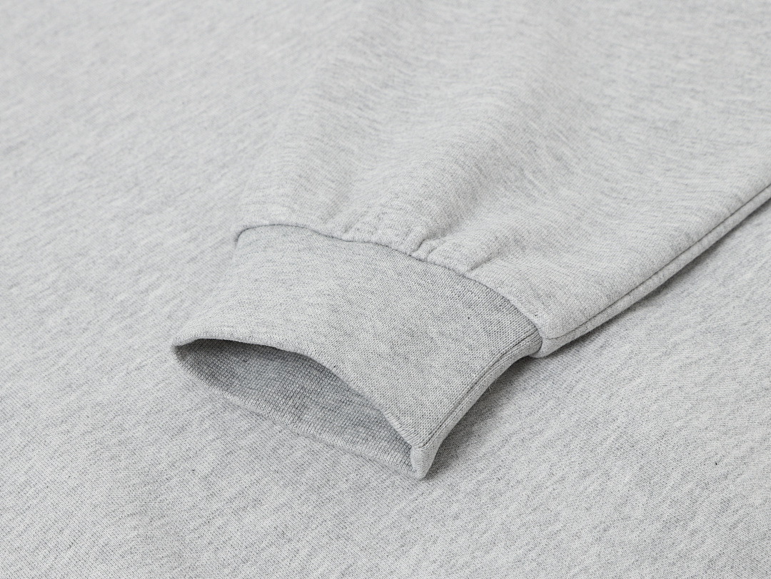 On Running 430Gsm Union Kingdom Double-Face Fabric Boxy Cropped Fit Quarter-Zip Sweatshirt - Image 7