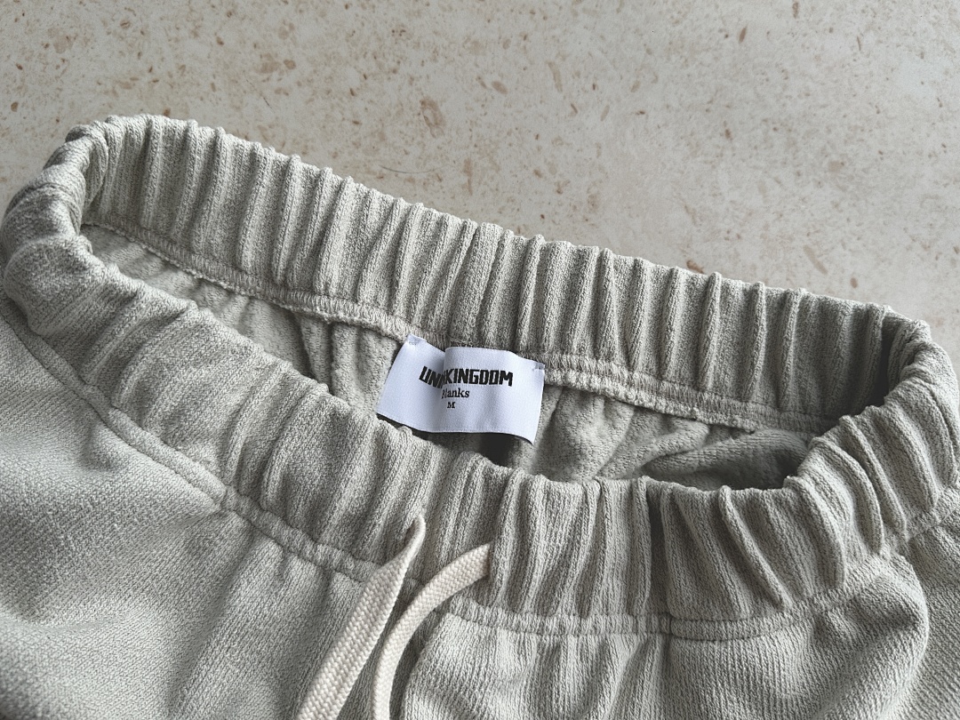 On Running 400Gsm Union Kingdom Coarse Needle Texture Blank Shorts - Image 51