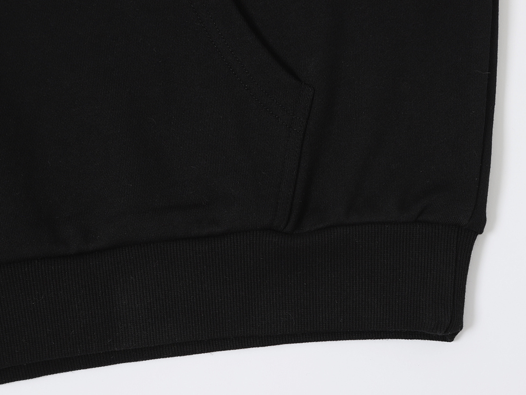 On Running 360Gsm Union Kingdom 100% Cotton French Terry Boxy Cropped Fit Hoodie - Image 31