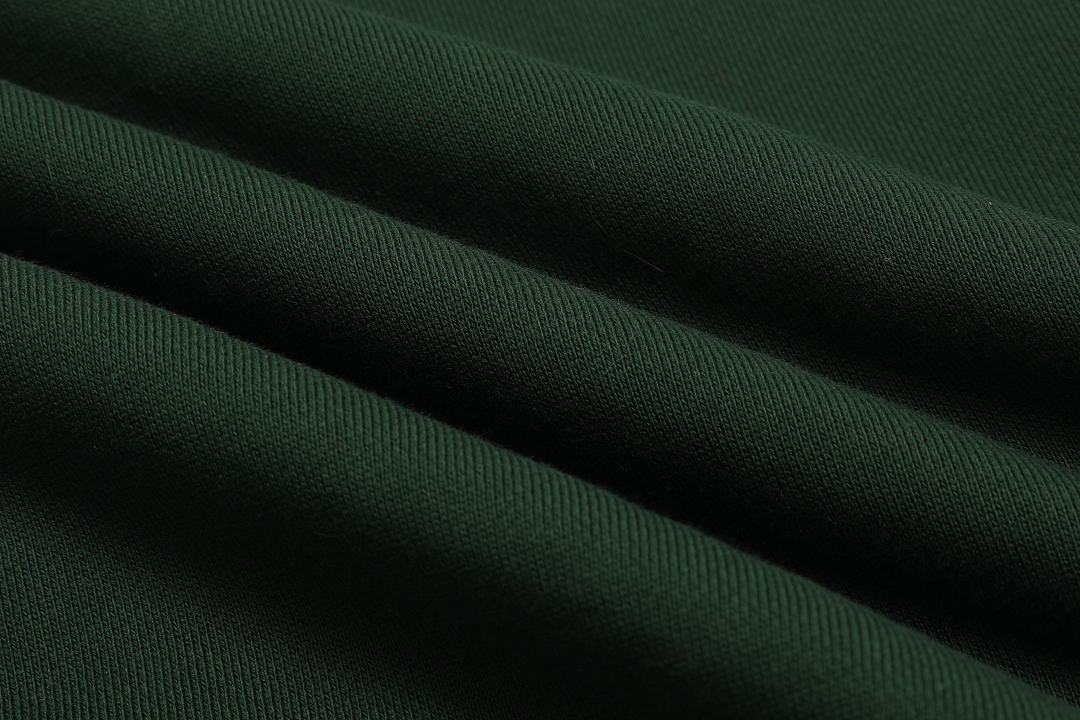 On Running 520Gsm Union Kingdom Boxy Cropped Fit Zip-Up - Image 10