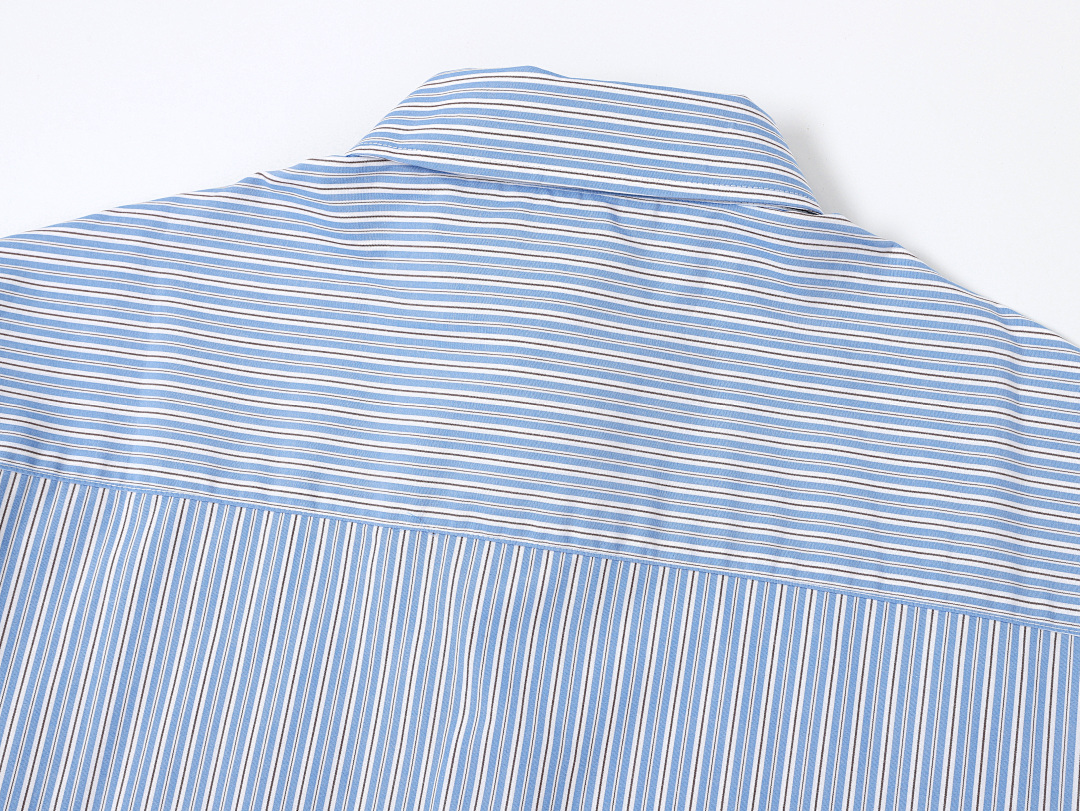 On Running 120Gsm Union Kingdom 100% Cotton Boxy Cropped Fit Striped Long-Sleeved Shirt - Image 5