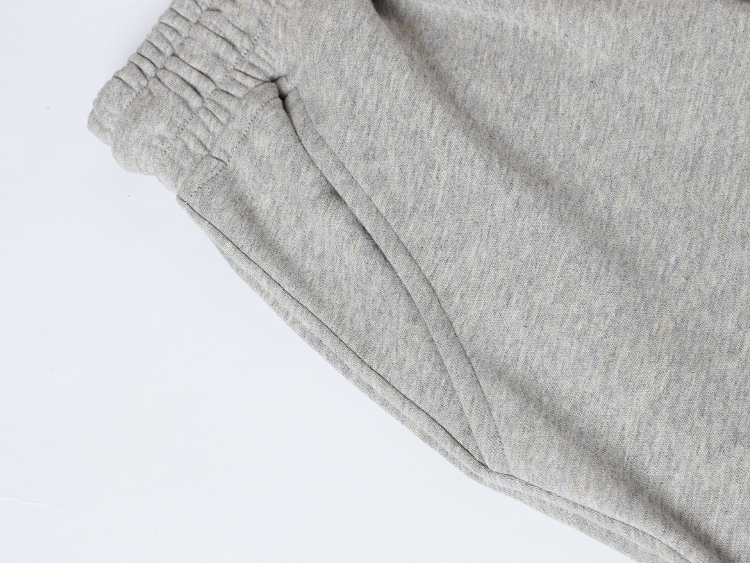 On Running 360Gsm Union Kingdom Cloud Feeling Blank Shorts - Image 8