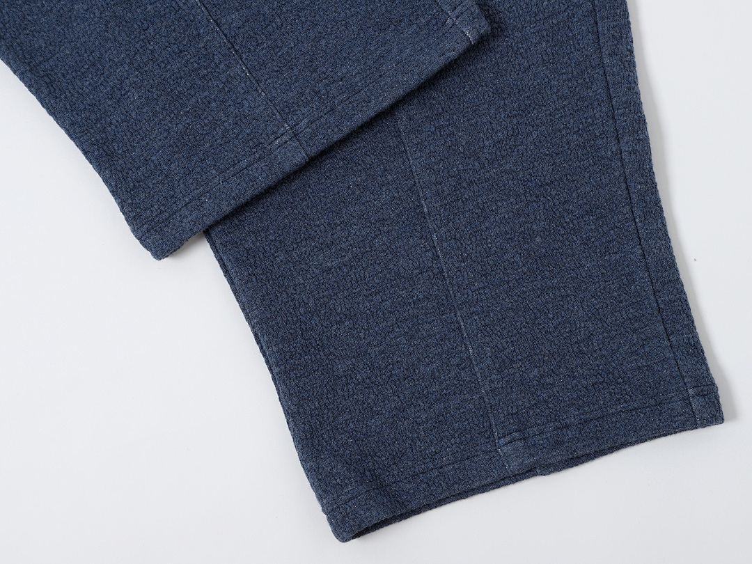 On Running 380Gsm Union Kingdom Bubble Texture Soft Boxy Cropped Fit Tracksuit - Image 20
