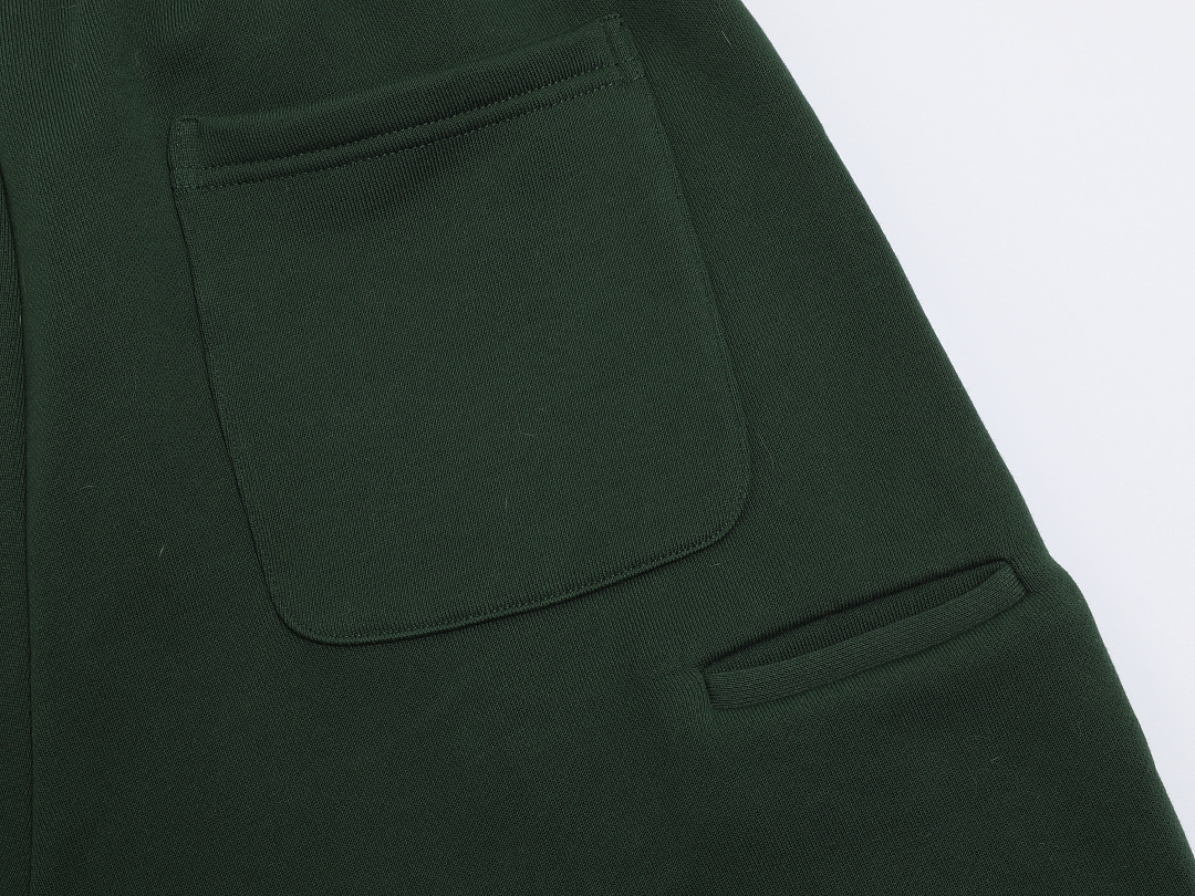 On Running 520Gsm Union Kingdom Cozy Baggy Shorts - Image 7