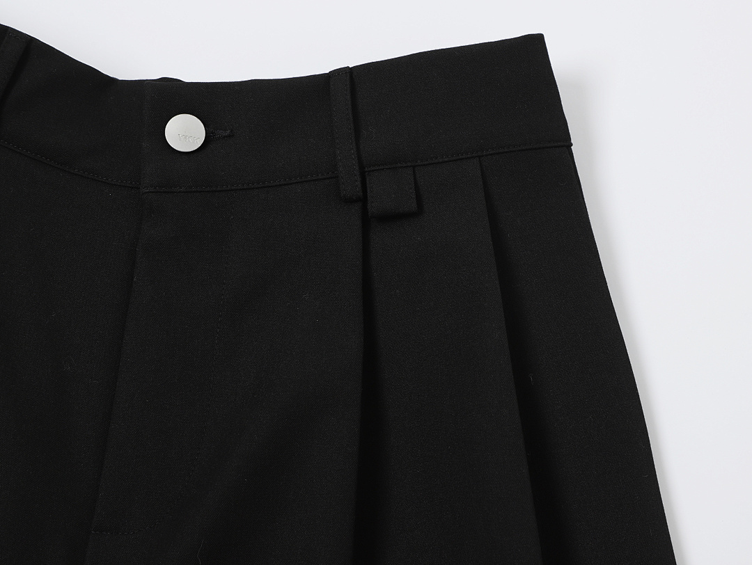 On Running 350Gsm Union Kingdom Baggy Fit Pleated Pant - Image 16