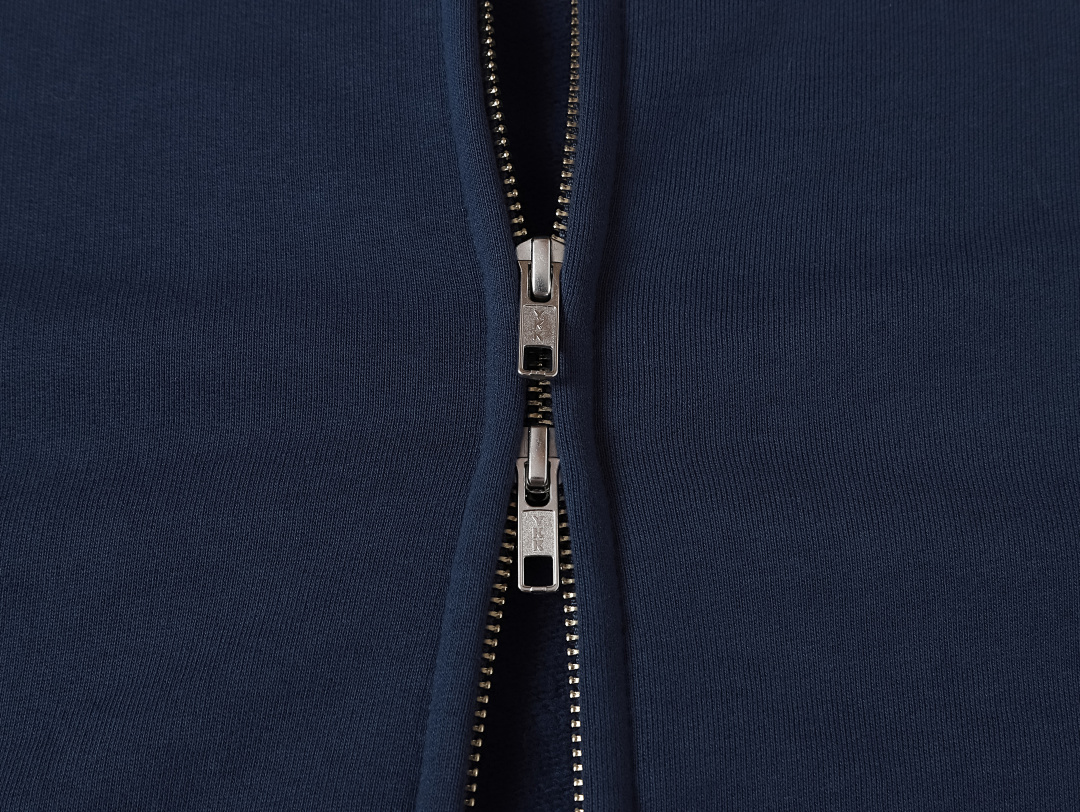 On Running 480Gsm Union Kingdom 100% Cotton Fleece Cropped Fit Zip-Up - Image 15