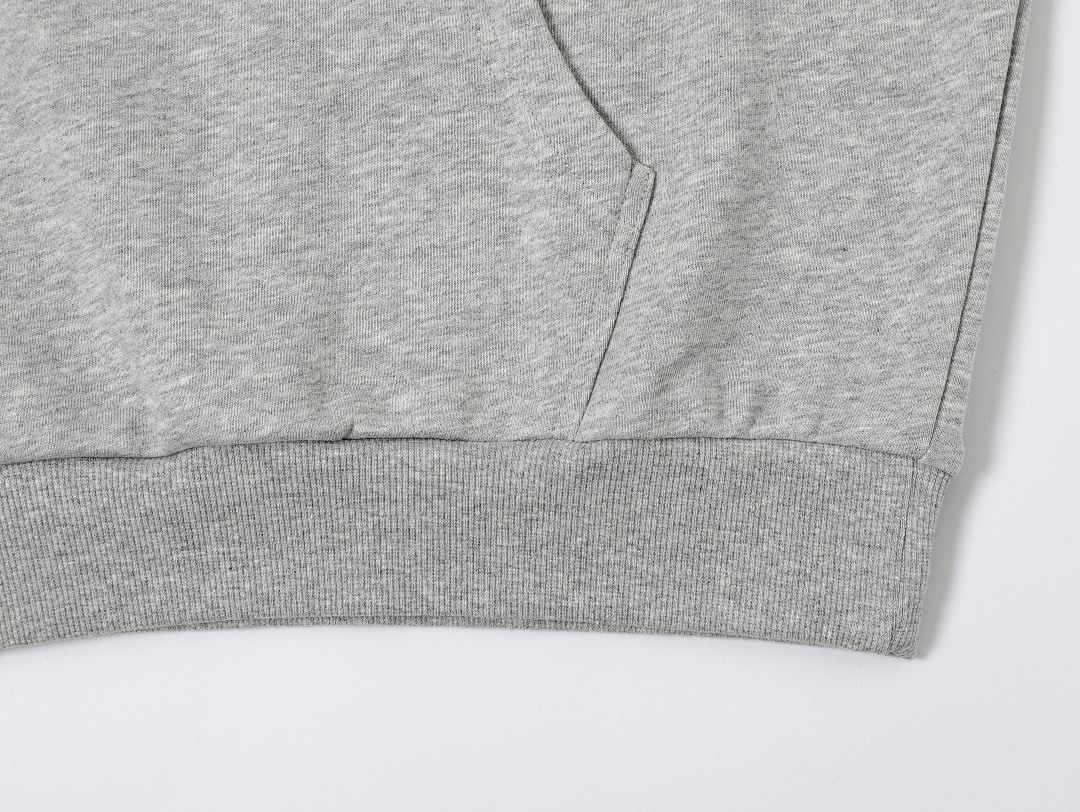 On Running 360Gsm Union Kingdom 100% Cotton French Terry Boxy Cropped Fit Hoodie - Image 6