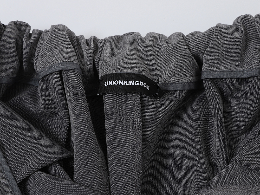 On Running 350Gsm Union Kingdom Baggy Fit Pleated Pant - Image 6