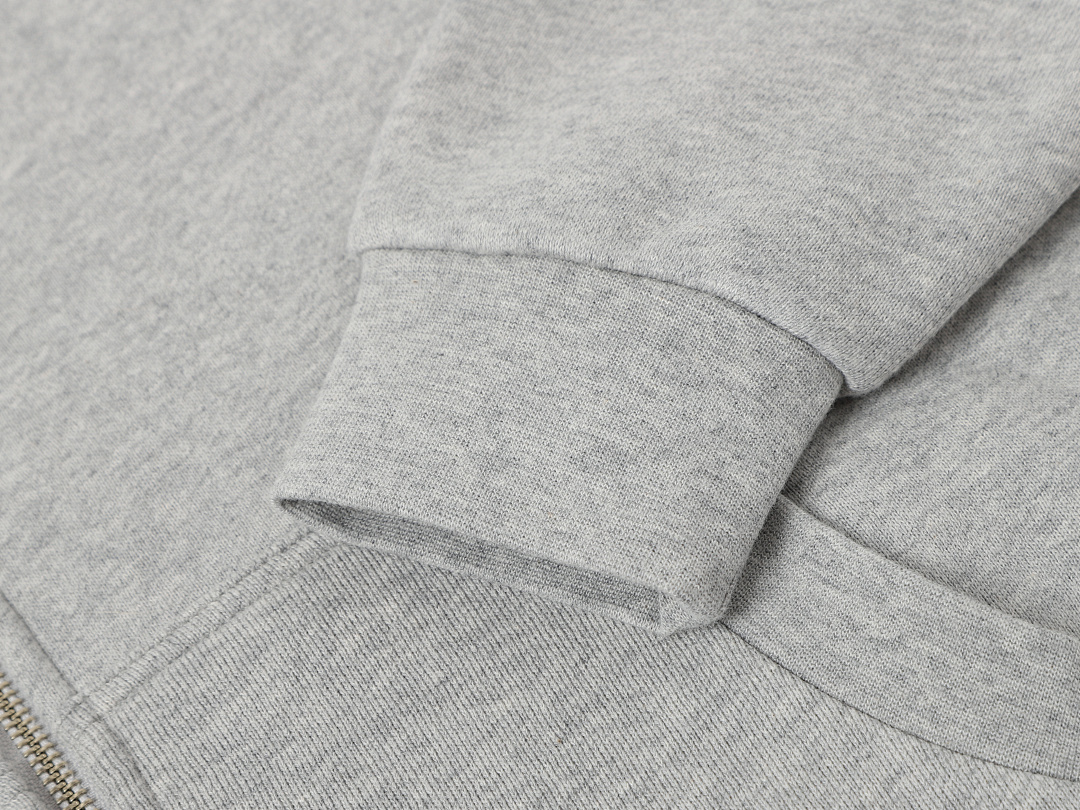 On Running 520Gsm Union Kingdom Boxy Cropped Fit Zip-Up - Image 28