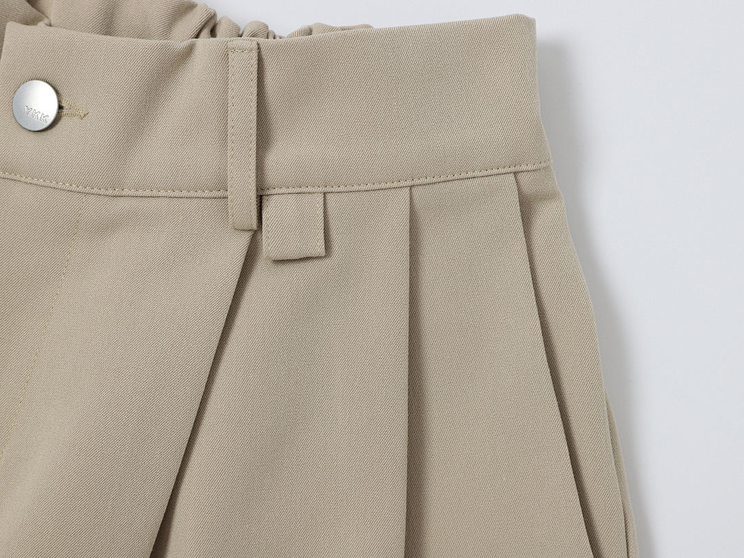 On Running 350Gsm Union Kingdom Loose Fit Pleated Shorts - Image 16
