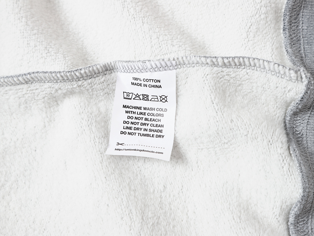 On Running 480Gsm Union Kingdom 100% Cotton Fleece Cropped Fit Zip-Up - Image 9