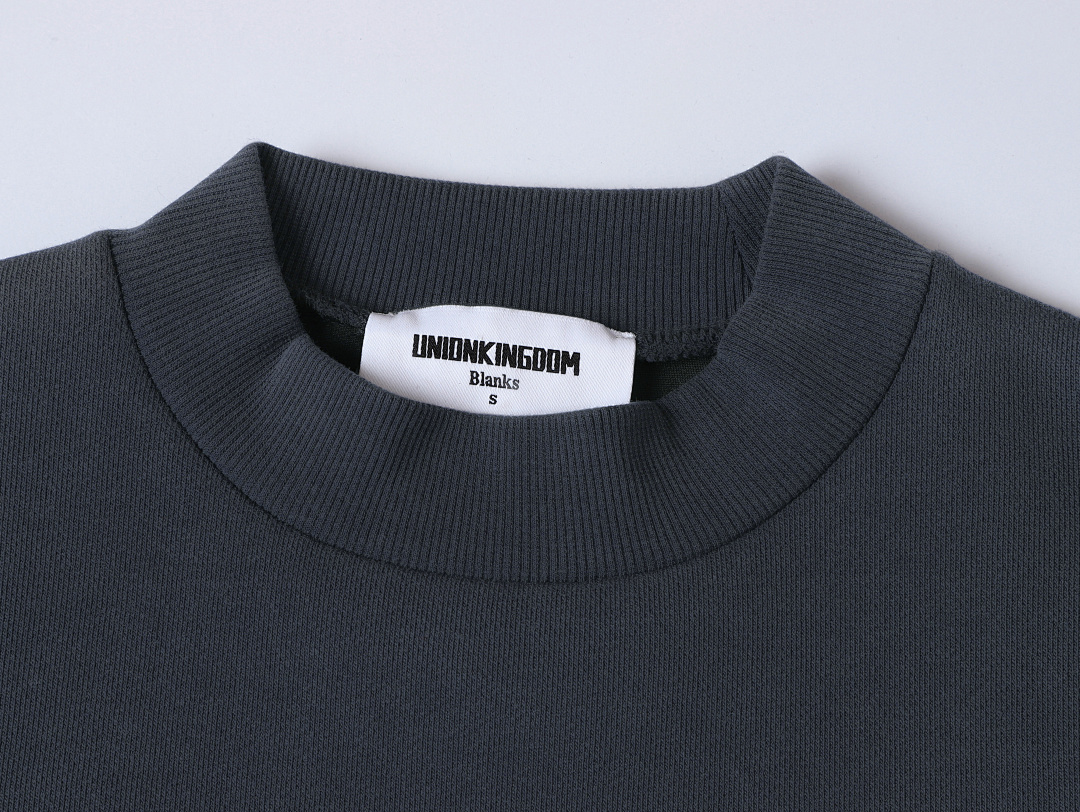 On Running 630Gsm Union Kingdom Boxy Cropped Fit Blank Crewneck - Image 7