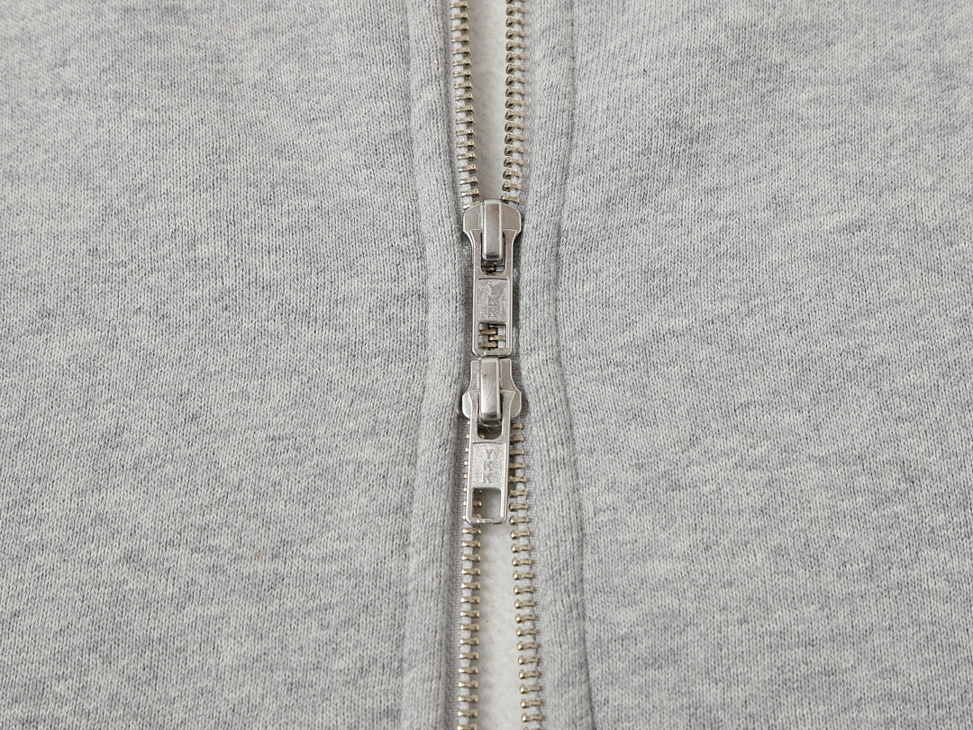 On Running 520Gsm Union Kingdom Boxy Cropped Fit Zip-Up - Image 26
