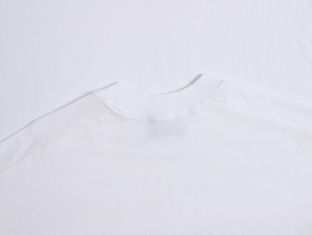 On Running 240Gsm Union Kingdom 100% Cotton Boxy Cropped Fit Blank T-Shirt - Image 26