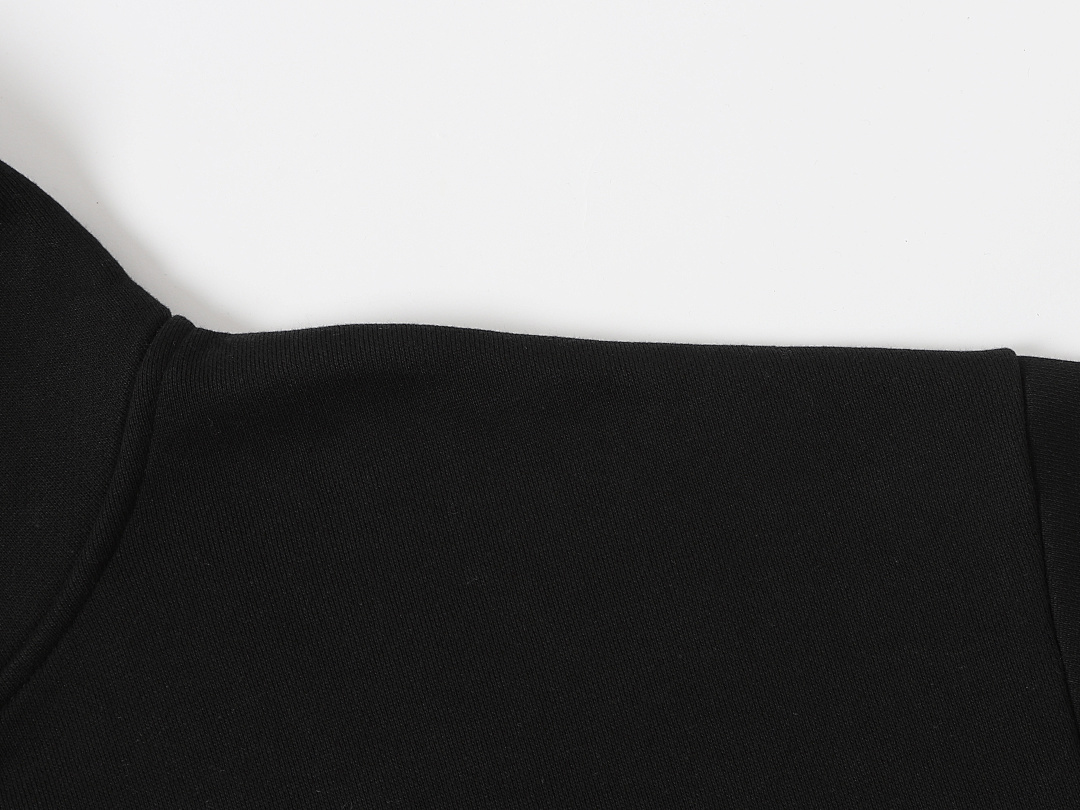 On Running 520Gsm Union Kingdom Boxy Cropped Fit Zip-Up - Image 49