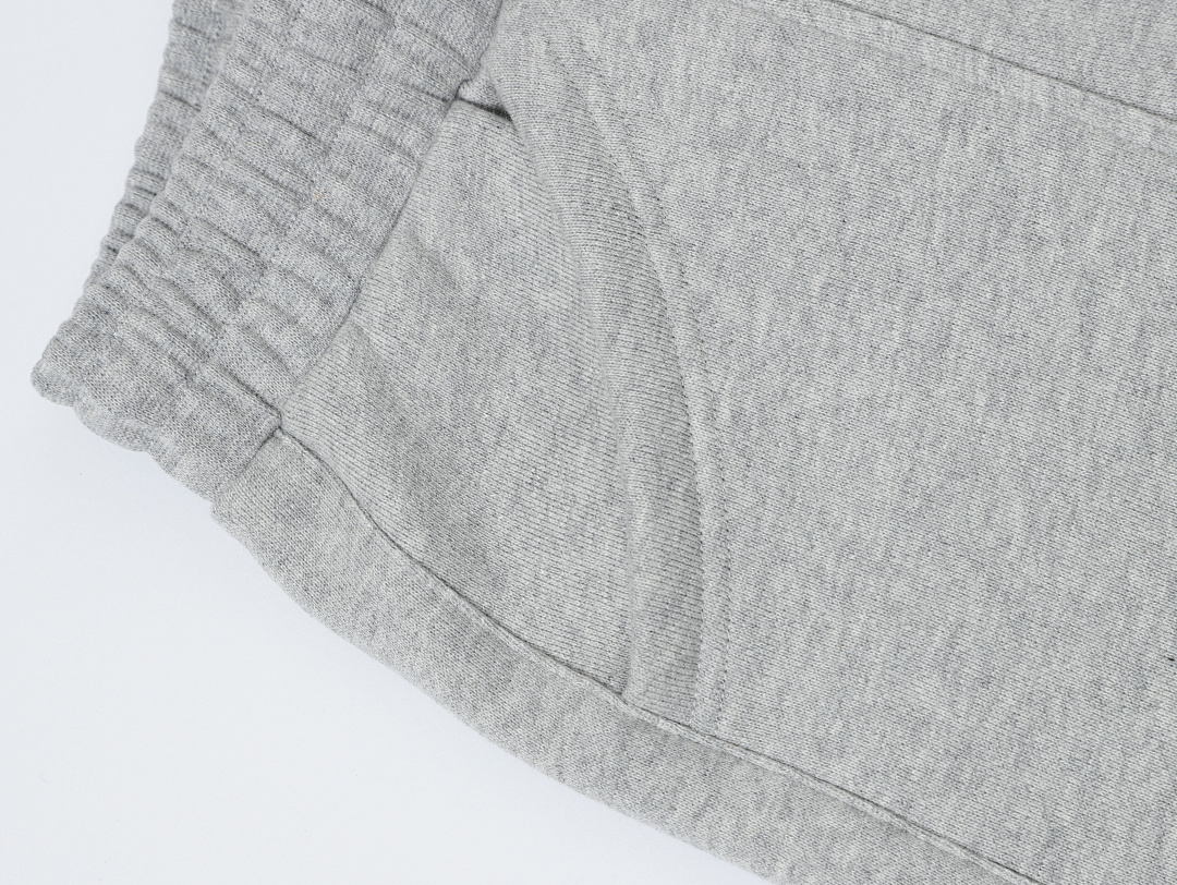 On Running 520Gsm Union Kingdom Cozy Baggy Shorts - Image 21