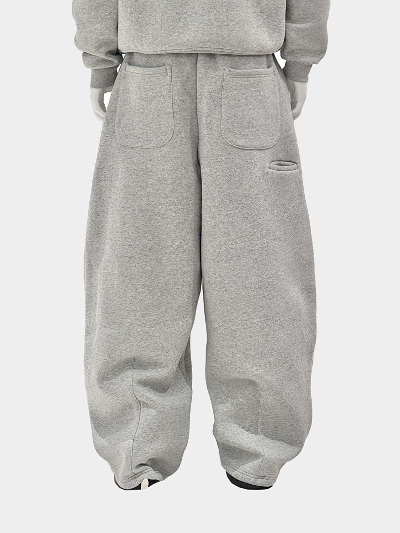 On Running 520Gsm Union Kingdom Boxy Cropped Fit Tracksuit - Image 62