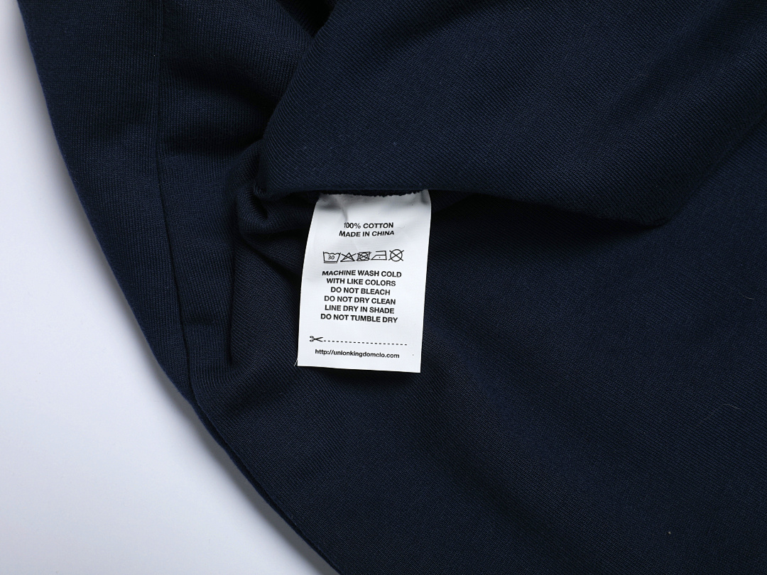 On Running 1000Gsm Union Kingdom Double-Layer 100% Cotton Fleece Reversible Cropped Fit Hoodie - Image 26
