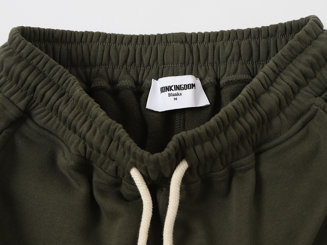 On Running 360Gsm Union Kingdom Cloud Feeling Blank Shorts - Image 28