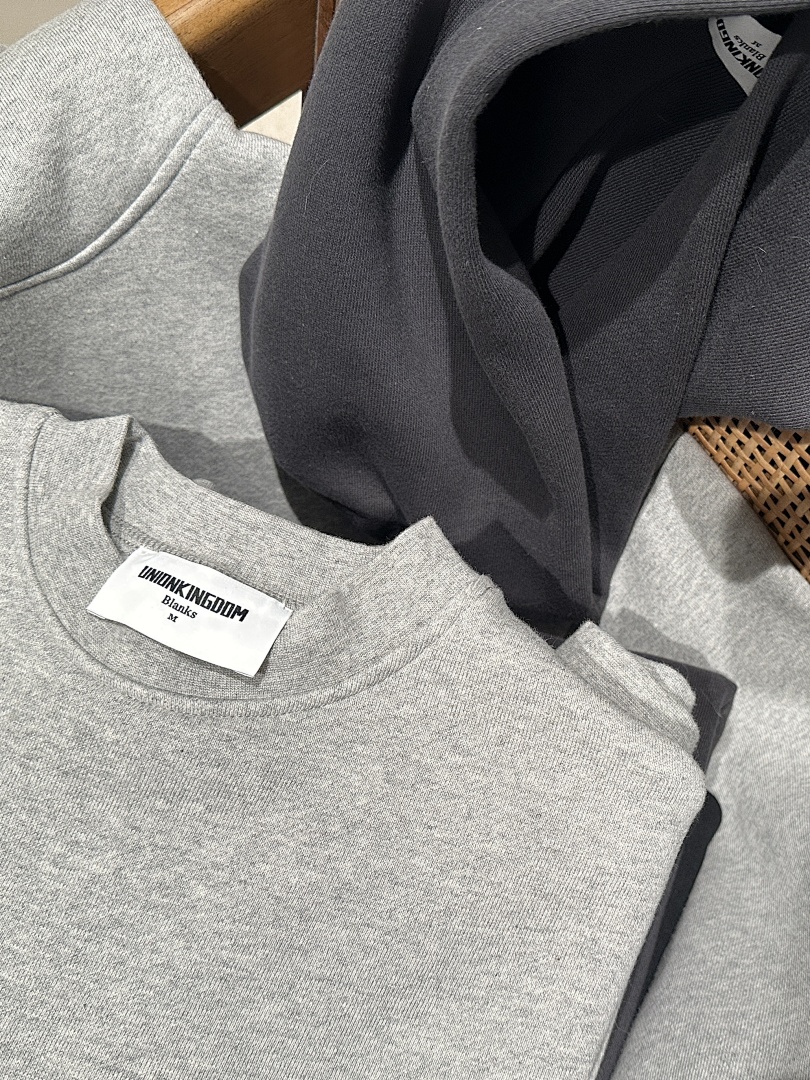 On Running 520Gsm Union Kingdom Boxy Fit Crewneck - Image 42