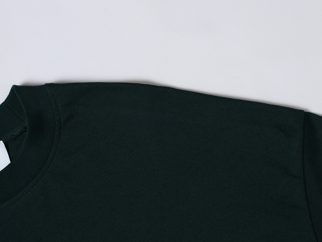 On Running 240Gsm Union Kingdom 100% Cotton Boxy Cropped Fit Blank T-Shirt - Image 43