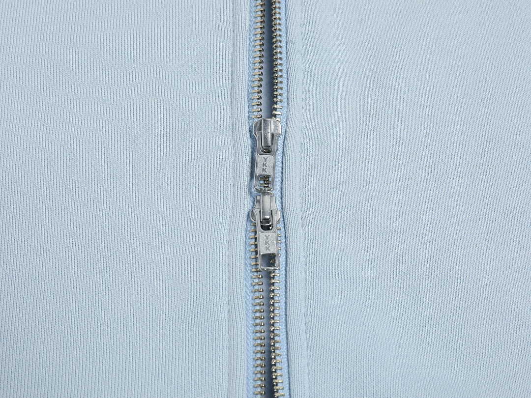 On Running 520Gsm Union Kingdom Boxy Cropped Fit Zip-Up - Image 16