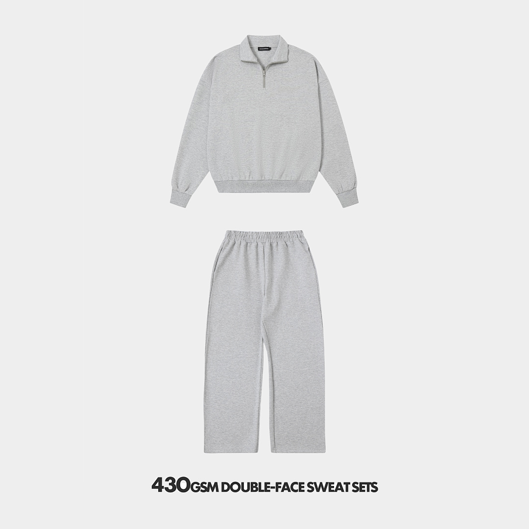 On Running 430Gsm Union Kingdom Double-Face Fabric Boxy Cropped Fit Quarter-Zip Sweatshirt