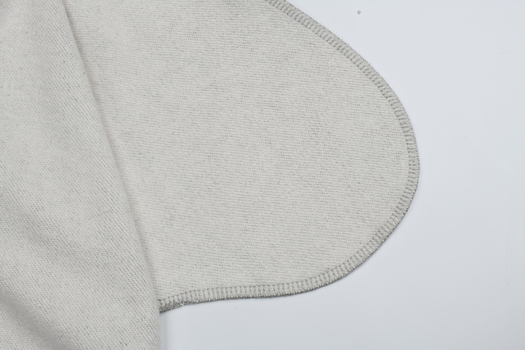 On Running 360Gsm Union Kingdom Cloud Feeling Blank Shorts - Image 76