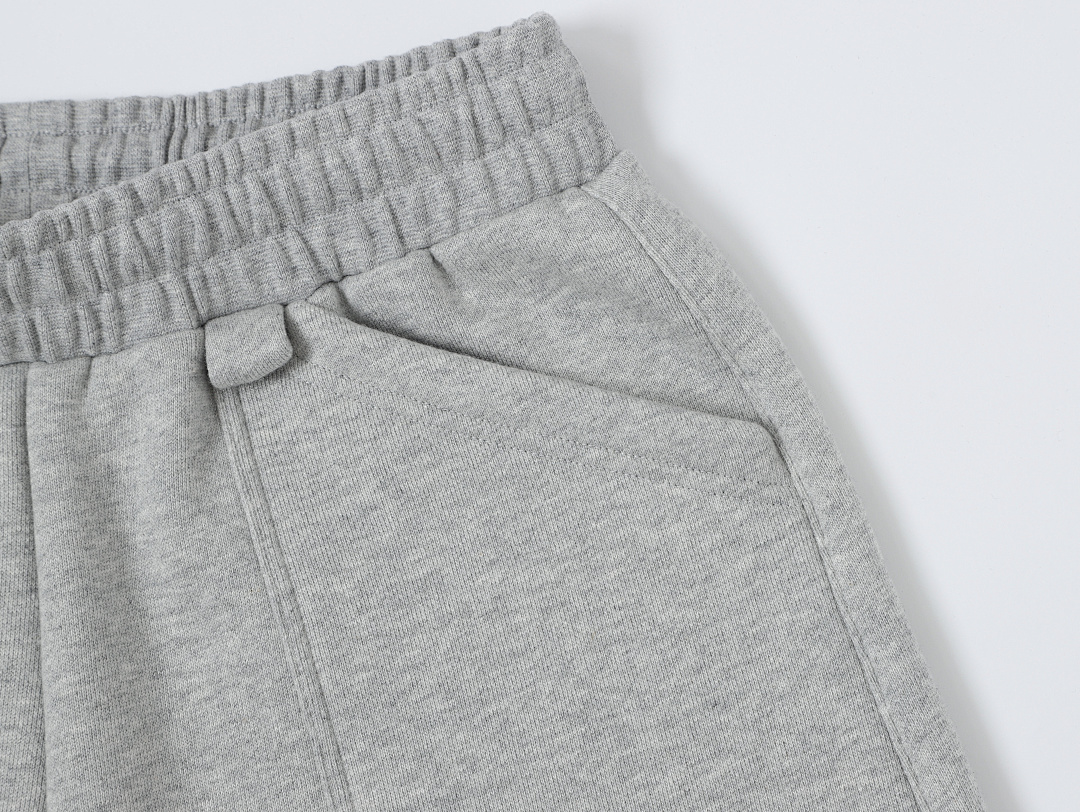 On Running 520Gsm Union Kingdom Cozy Baggy Shorts - Image 22