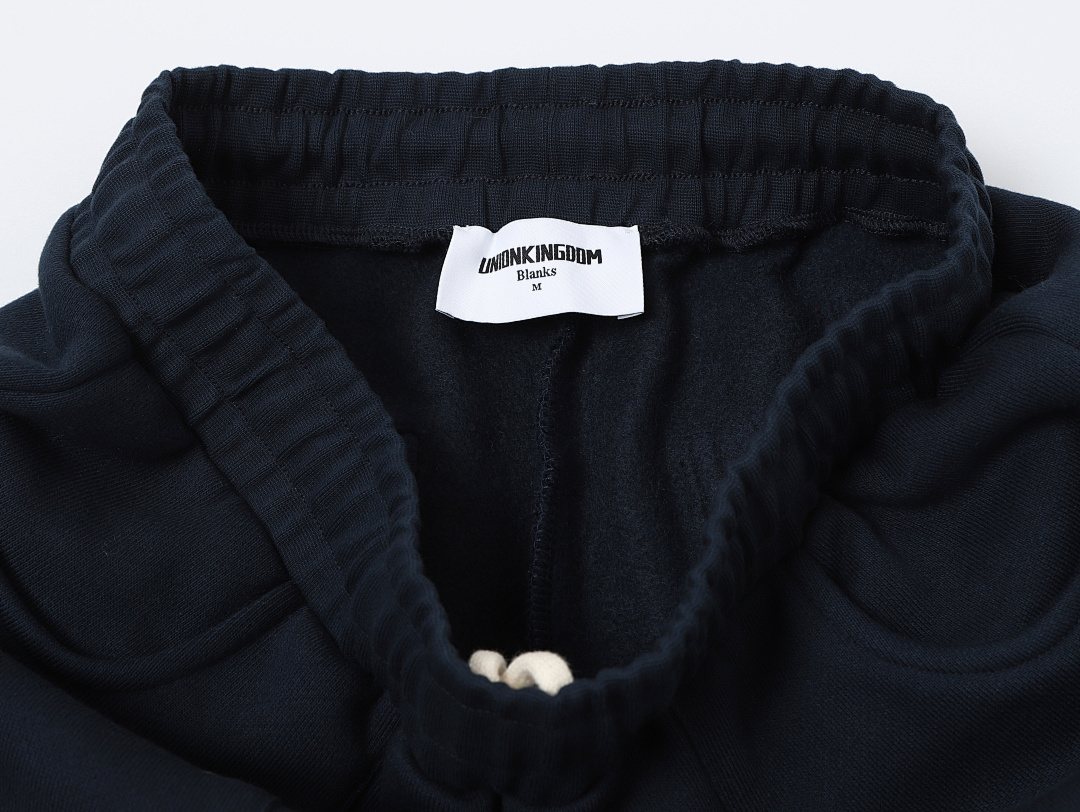 On Running 520Gsm Union Kingdom Boxy Cropped Fit Tracksuit - Image 105