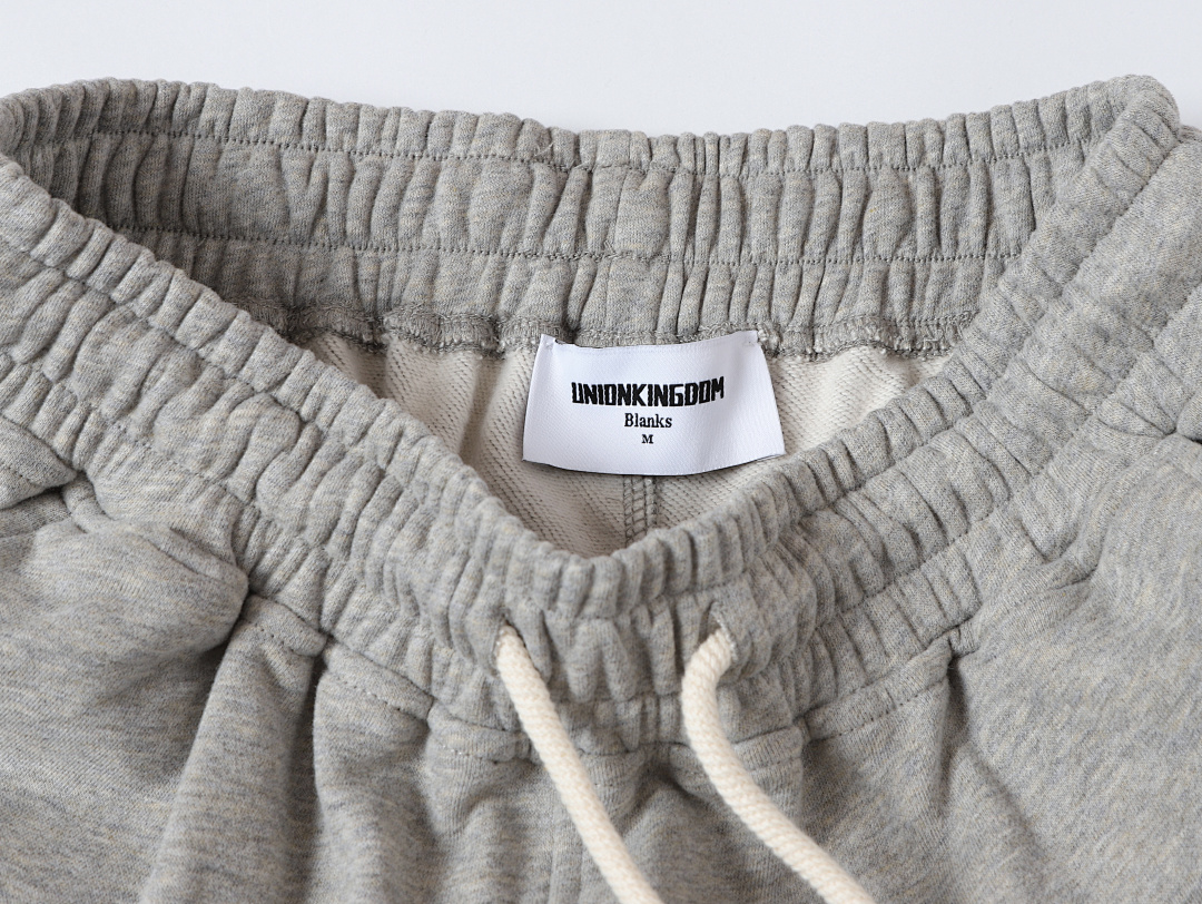 On Running 360Gsm Union Kingdom Cloud Feeling Blank Shorts - Image 6