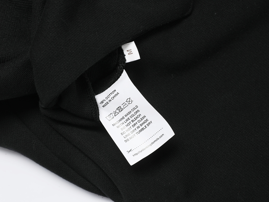 On Running 1000Gsm Union Kingdom Double-Layer 100% Cotton Fleece Reversible Cropped Fit Hoodie - Image 35