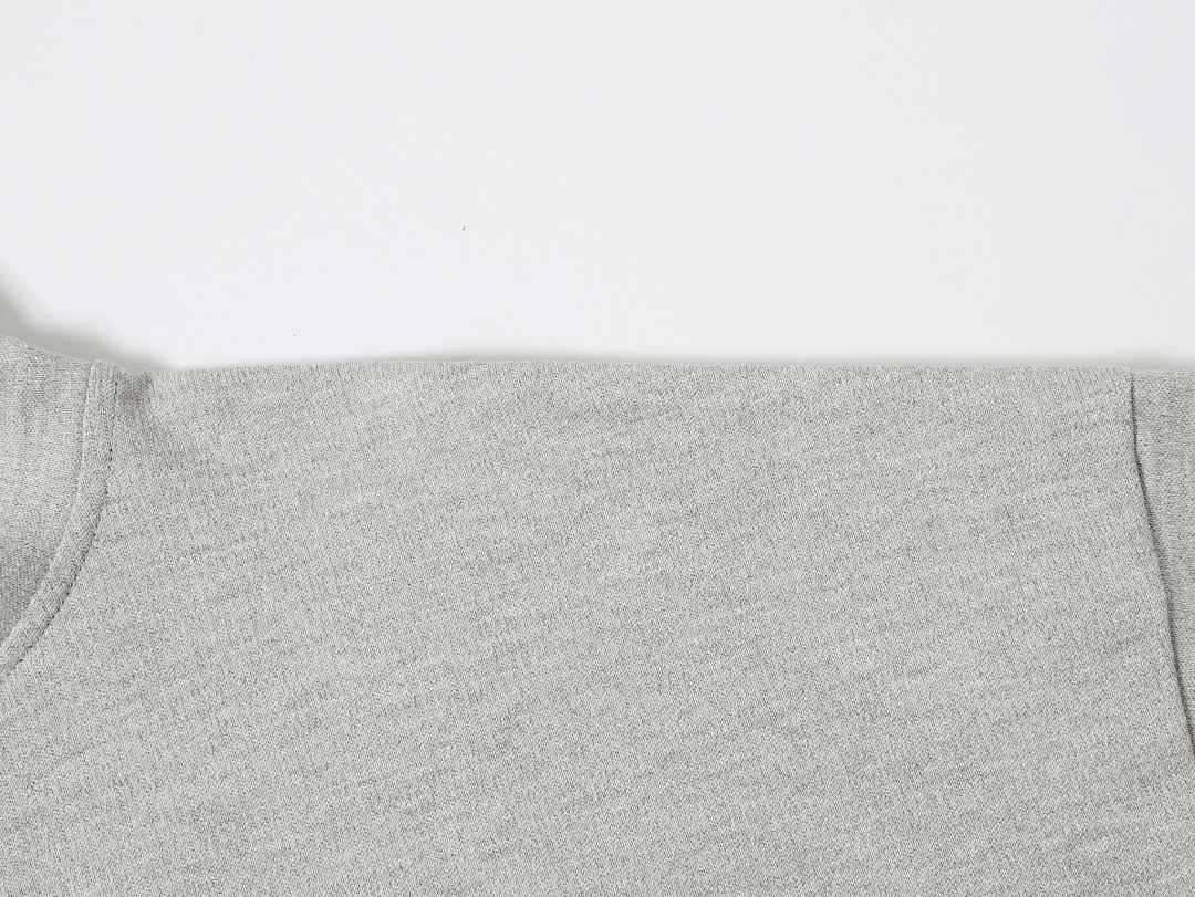 On Running 360Gsm Union Kingdom 100% Cotton Boxy Cropped Fit Quarter-Zip Sweatshirt - Image 14
