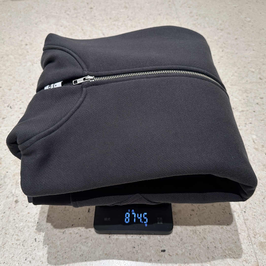 On Running 520Gsm Union Kingdom Boxy Cropped Fit Zip-Up - Image 58