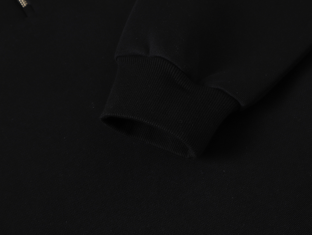 On Running 630Gsm Union Kingdom Boxy Crop Fit Blank Quarter-Zip Sweatshirt - Image 37