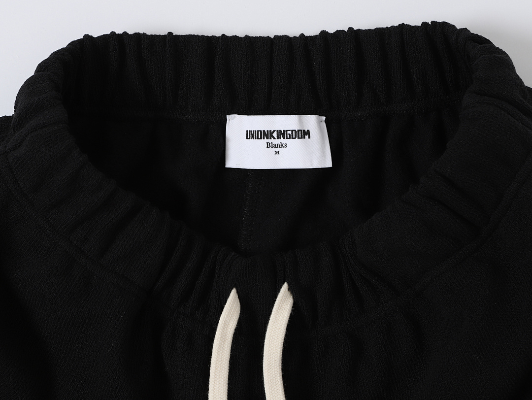 On Running 400Gsm Union Kingdom Coarse Needle Texture Blank Shorts - Image 6