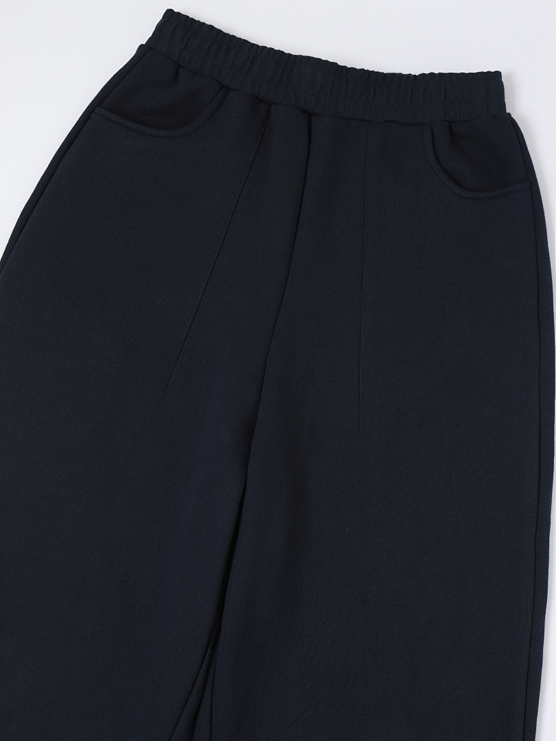 On Running 520Gsm Union Kingdom Boxy Cropped Fit Tracksuit - Image 104