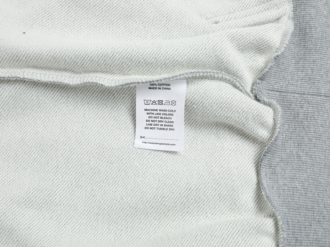 On Running 480Gsm Union Kingdom 100% Cotton French Terry Raglan Boxy Cropped Fit Hoodie - Image 9