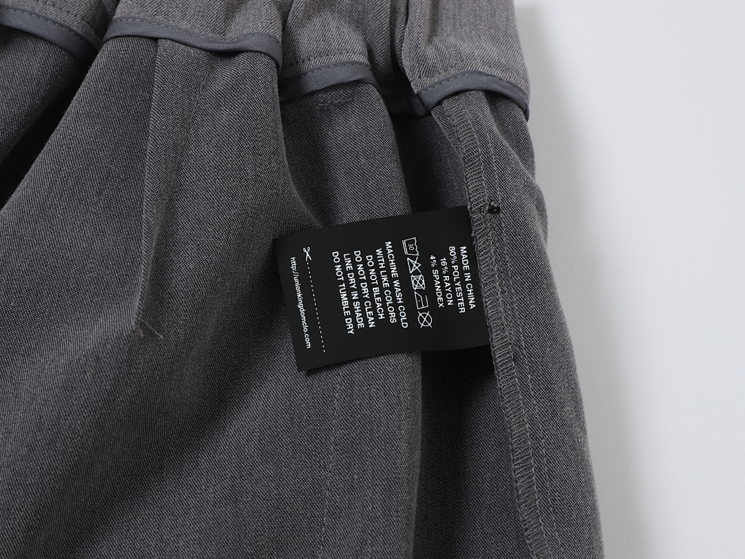 On Running 350Gsm Union Kingdom Baggy Fit Pleated Pant - Image 10