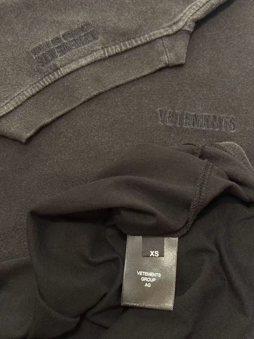Other VETEMENTS Embroidered Logo Tee - Image 10