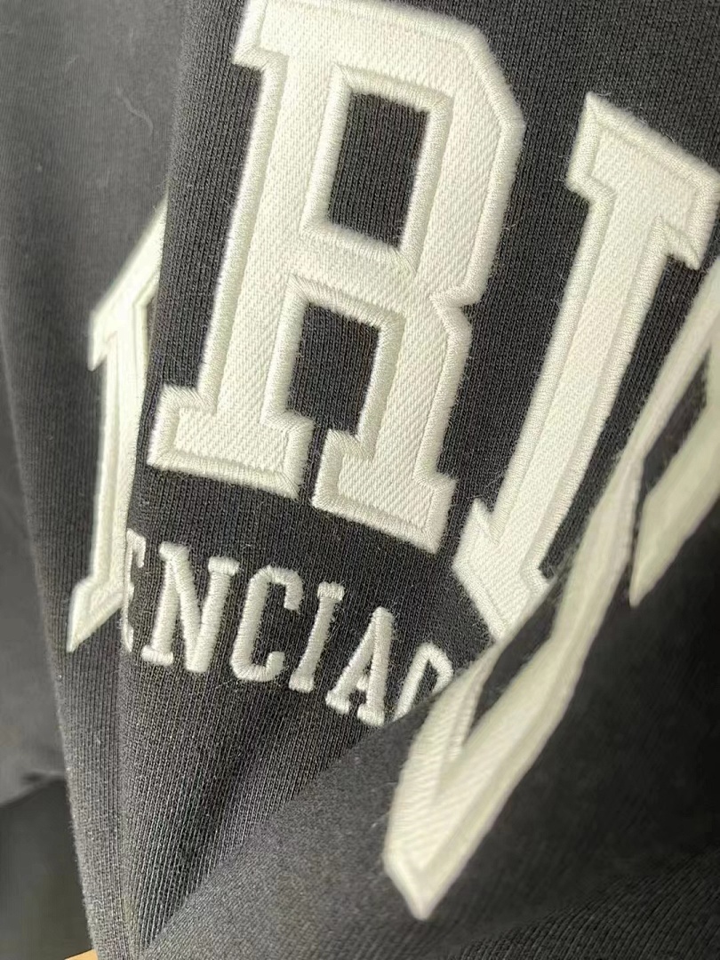 Balenciaga Balenciag 2022 Cities PARIS Sweater - Image 7