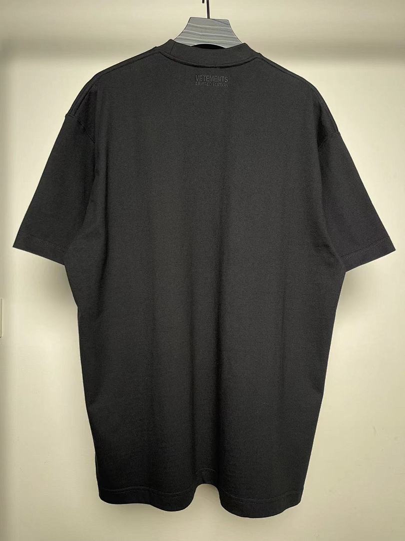 Other Vetements Kiss Me Baby One More Time Tee - Image 3
