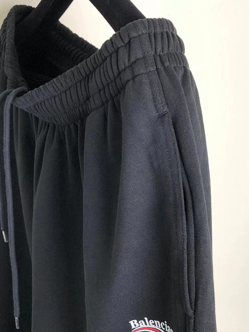Balenciaga SOLD OUT Balenciag Campaign Shorts - Image 5