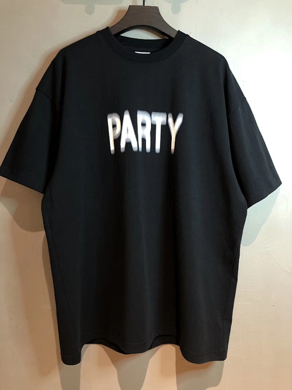SOLD OUT VETEMENTS, photo 1