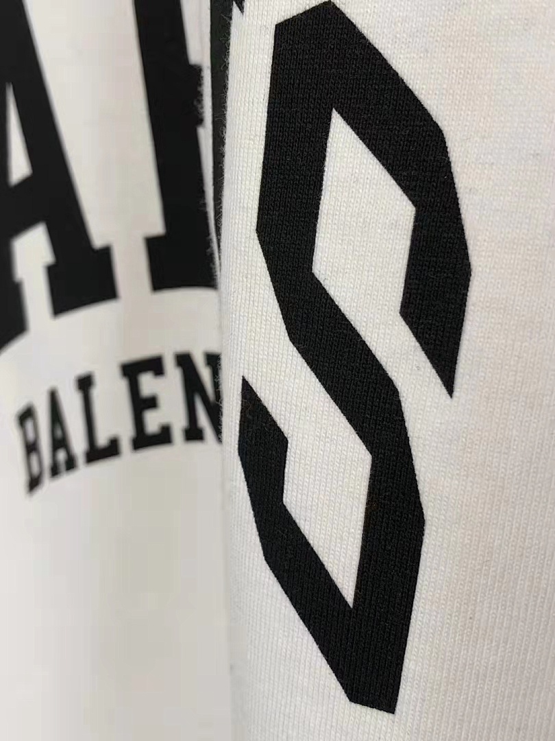Balenciaga Balenciag 2022 PARIS Tee - Image 8
