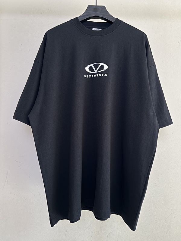 SOLD OUT VETEMENTS Oval Logo Tee, photo 1