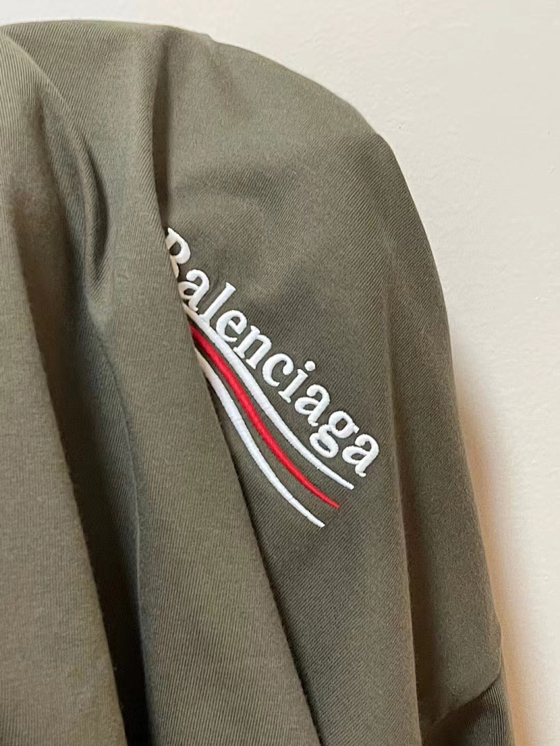Balenciaga SOLD OUT Balenciag Embroidered Campaign Tee - Image 10